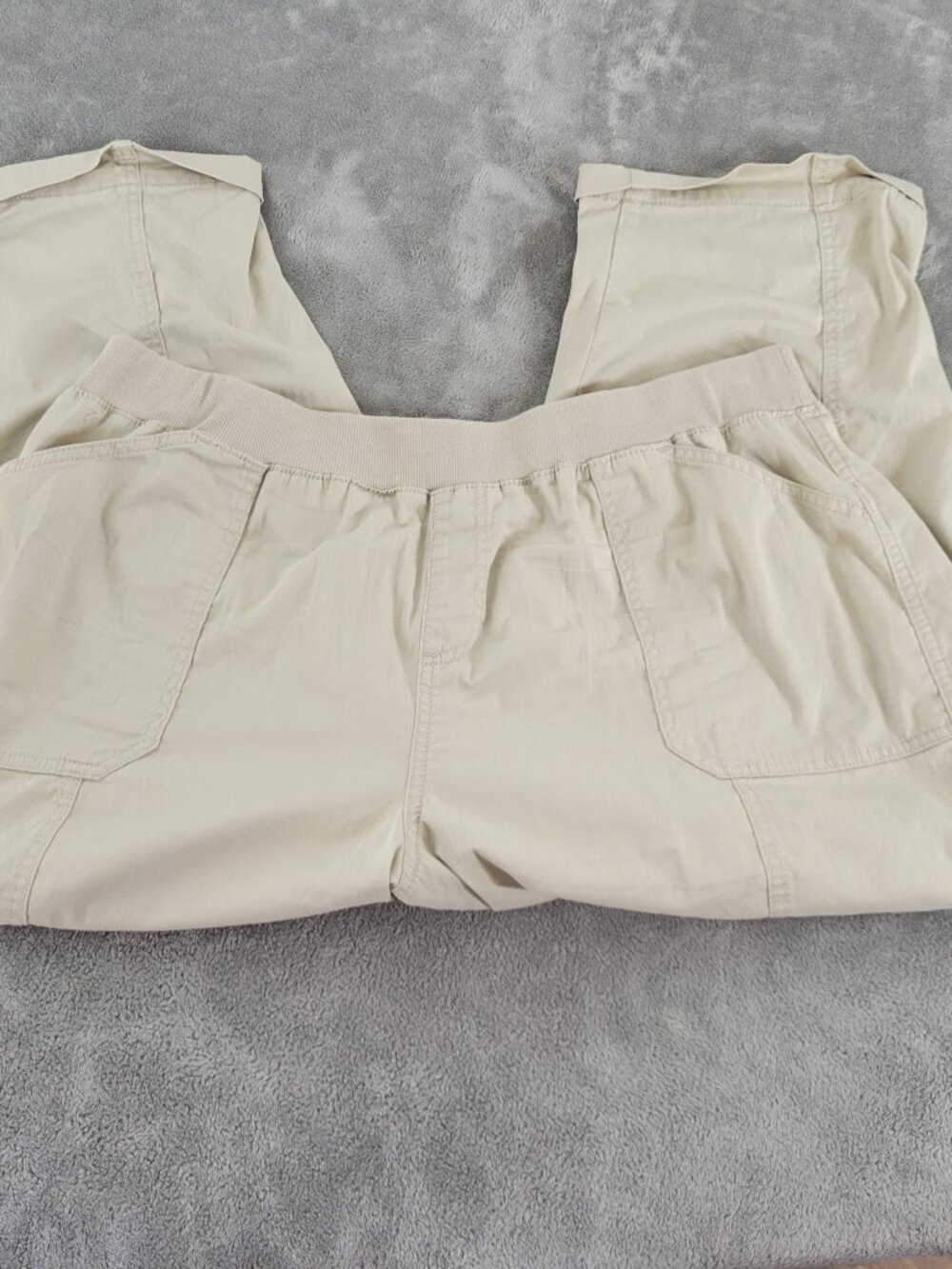 Style & Co Women XXL Beige Cargo Capri Pants Elastic Waist Cuffed Hem CAP2E